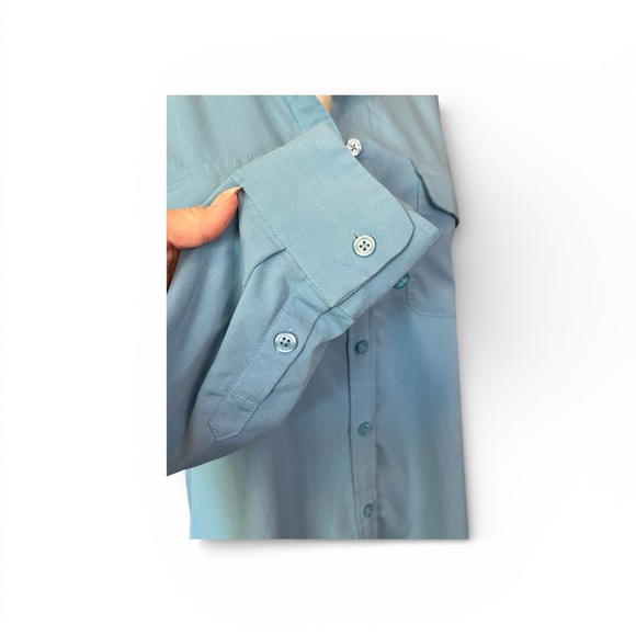 EUC Chico’s classic soft button-down blouse – powder blue – size 0 (S) - Picture 5 of 8